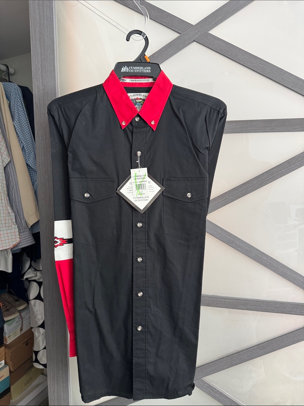 Vintage Cumberland Outfitters NWT Western Shirt M Red Black Southwestern